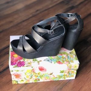Kork Ease strapy wedge